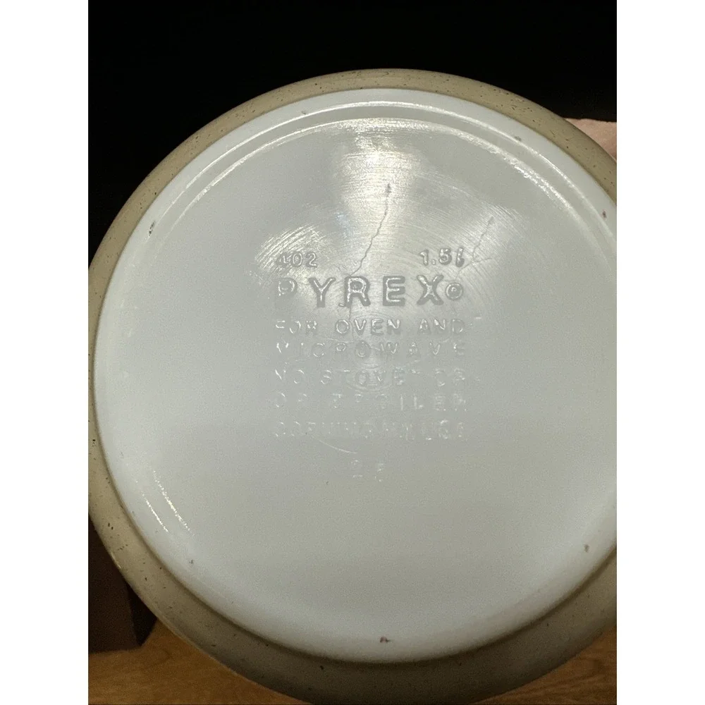 Pyrex Mixing Bowl #402 Homestead 1.5L Vintage Excellent Condition
